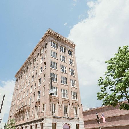 The Esquire Hotel Downtown Gastonia, Ascend Hotel Collection Buitenkant foto
